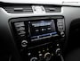 Skoda Octavia Combi 1.0 TSI Greentech Ambition Business Deluxe (APPLE CARPLAY,CLIMATE CONTROL,PARKEERSENSOREN,CRUISE,TOPCONDITIE)