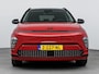Hyundai Kona Electric Premium 65.4 kWh | Leer | Trekhaak | Stoel + stuurverwarming | Memory | 360 Camera |