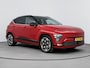 Hyundai Kona Electric Premium 65.4 kWh | Leer | Trekhaak | Stoel + stuurverwarming | Memory | 360 Camera |