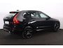 Volvo XC60 T6 Recharge AWD Plus Black Edition - Panorama/schuifdak - Adaptieve LED koplampen - Parkeercamera achter - Verwarmde voorstoelen, stuur & achterbank - Parkeersensoren voor & achter - Elektr. bedienb. voorstoelen met geheugen - Draadloze tel. lader - Cruise control - 21' LMV