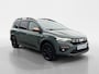 Dacia Jogger 140PK Hybrid Extreme 7p. Automaat | 7 Zitplaatsen | Navi | Camera | Parkeersensoren | Climate Control | Cruise Control | Apple CarPlay/Android Auto | Lichtmetalen Velgen | Full LED | Digital Cockpit |