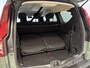 Dacia Jogger 140PK Hybrid Extreme 7p. Automaat | 7 Zitplaatsen | Navi | Camera | Parkeersensoren | Climate Control | Cruise Control | Apple CarPlay/Android Auto | Lichtmetalen Velgen | Full LED | Digital Cockpit |