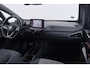Volkswagen ID.3 Life 58 kWh | Trekhaak | CarPlay | Navigatie | PDC | 204 PK |