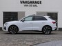 Audi Q3 45 TFSI e S edition | S-line | Black optic | Panoramadak | 19-inch velgen | Digitaal dashboard | Sportstuur | Dodehoek detectie | Achteruitrijcamera | Apple-/Android Carplay