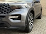 Ford Explorer 3.0 V6 EcoBoost PHEV 457pk ST-Line | 7-persoons | Panoramadak | Afneembare trekhaak | B&O sound | Leder | 360 camera | Adaptieve cruise | Full-LED | 20 inch LMV | Apple CarPlay | Navigatie | DAB | Stoelverwarming&koeling | Volledig onderhouden!