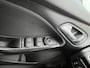 Ford Focus 1.0 Titanium 125PK NIEUWE DISTRIBUTIERIEM!! Voorruitverwarming Climate Cruise Parkeersensoren Navi 17" Velgen *Dealer Onderhouden*