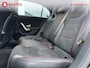 Mercedes-Benz A-klasse 180 Business Solution AMG Automaat Achteruitrijcamera | Apple CarPlay | Stoelverwarming | Diamondgrille
