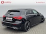 Mercedes-Benz A-klasse 180 Business Solution AMG Automaat Achteruitrijcamera | Apple CarPlay | Stoelverwarming | Diamondgrille