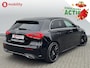 Mercedes-Benz A-klasse 180 Business Solution AMG Automaat Achteruitrijcamera | Apple CarPlay | Stoelverwarming | Diamondgrille