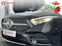 Mercedes-Benz A-klasse 180 Business Solution AMG Automaat Achteruitrijcamera | Apple CarPlay | Stoelverwarming | Diamondgrille
