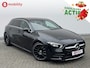 Mercedes-Benz A-klasse 180 Business Solution AMG Automaat Achteruitrijcamera | Apple CarPlay | Stoelverwarming | Diamondgrille