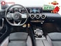 Mercedes-Benz A-klasse 180 Business Solution AMG Automaat Achteruitrijcamera | Apple CarPlay | Stoelverwarming | Diamondgrille