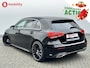 Mercedes-Benz A-klasse 180 Business Solution AMG Automaat Achteruitrijcamera | Apple CarPlay | Stoelverwarming | Diamondgrille