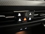 Volkswagen Golf Variant 1.5 eTSI R-Line / AUTOMAAT/ PANO/ PARK.SENSOREN V+A/ CAMERA/ ACC/ STUUR+STOEL VERWARM./ APP-CONNECT/ RIJ-MODI/ DIGITAL DASH/ NAVI/ DAB/ CLIMA/ LED/ ISOFIX/ 17'' LMV