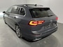 Volkswagen Golf Variant 1.5 eTSI R-Line / AUTOMAAT/ PANO/ PARK.SENSOREN V+A/ CAMERA/ ACC/ STUUR+STOEL VERWARM./ APP-CONNECT/ RIJ-MODI/ DIGITAL DASH/ NAVI/ DAB/ CLIMA/ LED/ ISOFIX/ 17'' LMV