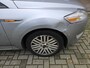 Ford Mondeo 2.0-16V Ghia (loopt niet goed)