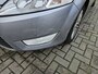 Ford Mondeo 2.0-16V Ghia (loopt niet goed)