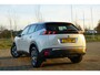 Peugeot 2008 1.2 PureTech Blue Lease Active | Blanc Banquise | Navi/Carplay/Clima/Camera/Cruise