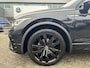 Volkswagen Tiguan 1.5 TSI 150pk DSG R-Line Business+ · Panoramadak · Camera · 20'' Velgen · LED Matrix verlichting · Apple/Android Car Play ·