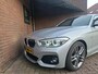 BMW 1-Serie 118i M-Sport 136PK Apple Carplay / Navigatie / Led Verlichting / Lederen Bekleding / Parkeer Sensoren