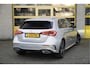Mercedes-Benz A-klasse 180 Automaat! AMG BJ2020 Lmv 18" | Led V+A | Pdc | Navi | Achteruitrijcamera | Dashboard verlichting | Virtual cockpit | Climate control | Cruise control | Sportstoelen | Verwarmde voorstoelen | Zwarte hemel | Extra getint glas