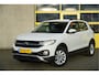 Volkswagen T-Cross 1.0 TSI Life BJ2021 Lmv 16" | Led | Pdc | Navi | Trekhaak | App-Connect | Climate control | Cruise control | Getint glas
