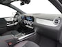 Mercedes-Benz B-klasse 180 AMG Line | Panorama - Schuifdak | Nightpakket | Apple Carplay & Android Auto | Achteruitrijcamera | Sfeerverlichting | 19 Inch AMG Velgen