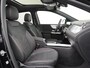 Mercedes-Benz B-klasse 180 AMG Line | Panorama - Schuifdak | Nightpakket | Apple Carplay & Android Auto | Achteruitrijcamera | Sfeerverlichting | 19 Inch AMG Velgen