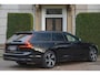 Volvo V90 2.0 T8 Plug-in hybrid AWD Ultimate Dark 455 PK TREKHAAK | PANO | MASSAGE | 360 CAM | STOELVENTILATIE