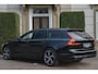 Volvo V90 2.0 T8 Plug-in hybrid AWD Ultimate Dark 455 PK TREKHAAK | PANO | MASSAGE | 360 CAM | STOELVENTILATIE