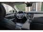 Volvo V90 2.0 T8 Plug-in hybrid AWD Ultimate Dark 455 PK TREKHAAK | PANO | MASSAGE | 360 CAM | STOELVENTILATIE