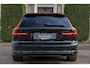 Volvo V90 2.0 T8 Plug-in hybrid AWD Ultimate Dark 455 PK TREKHAAK | PANO | MASSAGE | 360 CAM | STOELVENTILATIE