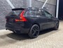 Volvo XC60 T6 Plug-in hybrid Plus Black Edition | FACELIFT | Head-Up | 360° Camera | Panoramadak | ACC | Stuurverwarming
