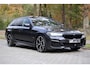 BMW 5-Serie Touring 530i High Executive M-Sport | 20"| Pano | HUD | 360 Cam | Standkachel | Keyless | Driving Assistent Pro | Clima 4-zone | Comf stoel met memory | Achterbank verwarmd | etc.