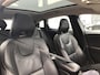 Volvo V40 1.5 T2 R-Design Leder Interieur |Elek Verstelbare Bestuurdersstoel | Stoelverwarming | Navigatie | Bluetooth | Volvo On  Call | 17 Inch LMV| Panoramdak |