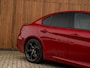 Alfa Romeo Giulia 2.0T Q2 | Race-mode | Rosso Competizione | Veloce stoelen | Harman/Kardon | Orig. NL