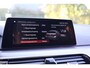 BMW 5-Serie M550i xDrive Executive M-Sport | Merino leder | 20" | Driving Assistent Plus | Comfort stoel met geheugen | Real-Time Traffic information | Zonnerolgordijnen achter | Stoelverwarming voor en achter | Etc.