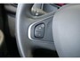 Renault Clio 0.9 TCe Limited *Navigatie*Parkeersensoren*Trekhaak*LM.Velgen*Cruise Control*Airco*1e eigenaar!