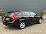 Volvo V60 1.5 T3 Polar+ | Adaptive Cruise | Standkachel | Trekhaak | Achterbank verwarmd | All-seasons | Gelamineerd glas |