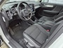 Volvo XC40 T3 Momentum Pro Automaat | Trekhaak | Apple Carplay/Android Auto | Navigatie | Volvo on Call app | Park Assist V+A | Parkeercamera |