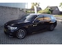 BMW 3-Serie Touring 318i High Executive Edition M Sport Autom Panodak Leder Sportst Stoelverw Clima Cruise 2x PDC LMV Trekh ENZ NL