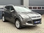 Ford Kuga 1.5 Titanium | Navi | Leder | PDC | Trekhaak | Cruise & Climate Control | All Season | Interesse? Bel of App naar: 06 30 51 05 90