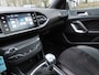 Peugeot 308 1.2 PureTech GT-line Leer/Alcantara Panoramadak Parkassist ECC Cruisecontrol Xenon/Led Achteruitrijcamera Pdc6 Bak Lm Velgen Trekhaak***Dealer Onderhouden***