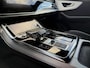 Audi Q8 55 TFSI e Quattro Pro Line 2x S Line Luchtvering -22 inch velgen Sportstoelen RS B&O
