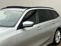 BMW 3-Serie 320i | 184 PK | NL auto | Laser | Panoramadak | Bijzonder compleet! | 68dkm !