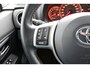Toyota Yaris 1.3 VVT-i Dynamic | Navigatie | Keyless Start | Achteruitrijcamera | Lichtmetalen Velgen |