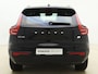 Volvo XC40 T4 211pk Plus Dark / Harman&Kardon / Elektr. Stoelen / Keyless / Trekhaak / Adapt. Cruise / 18'' + All Season / PDC + Camera / Stoel + Stuurw. Verwarming /