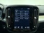 Volvo XC40 T4 211pk Plus Dark / Harman&Kardon / Elektr. Stoelen / Keyless / Trekhaak / Adapt. Cruise / 18'' + All Season / PDC + Camera / Stoel + Stuurw. Verwarming /