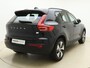 Volvo XC40 T4 211pk Plus Dark / Harman&Kardon / Elektr. Stoelen / Keyless / Trekhaak / Adapt. Cruise / 18'' + All Season / PDC + Camera / Stoel + Stuurw. Verwarming /