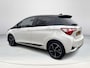 Toyota Yaris 1.5 Hybrid Bi-Tone Plus | 06-10141018 Voor meer informatie